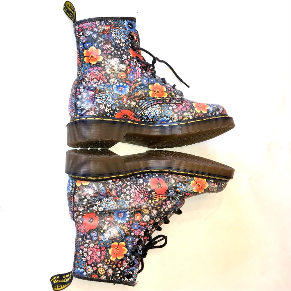 Vintage Floral Doc Martens - Picture 3 of 10